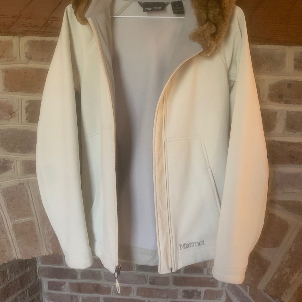 Marmot Furlong soft shell fur hood women’s jacket.